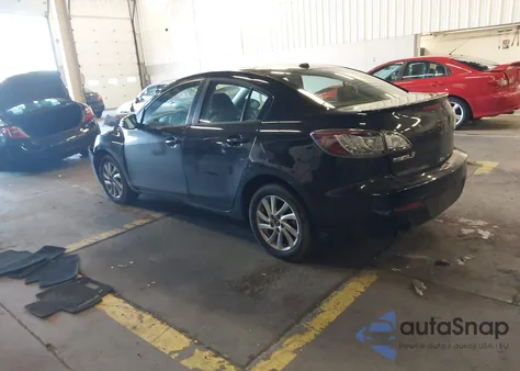 2013 Mazda Mazda3 I Grand Touring z USA, uszkodzony, nr VIN JM1BL1WP0D1761329